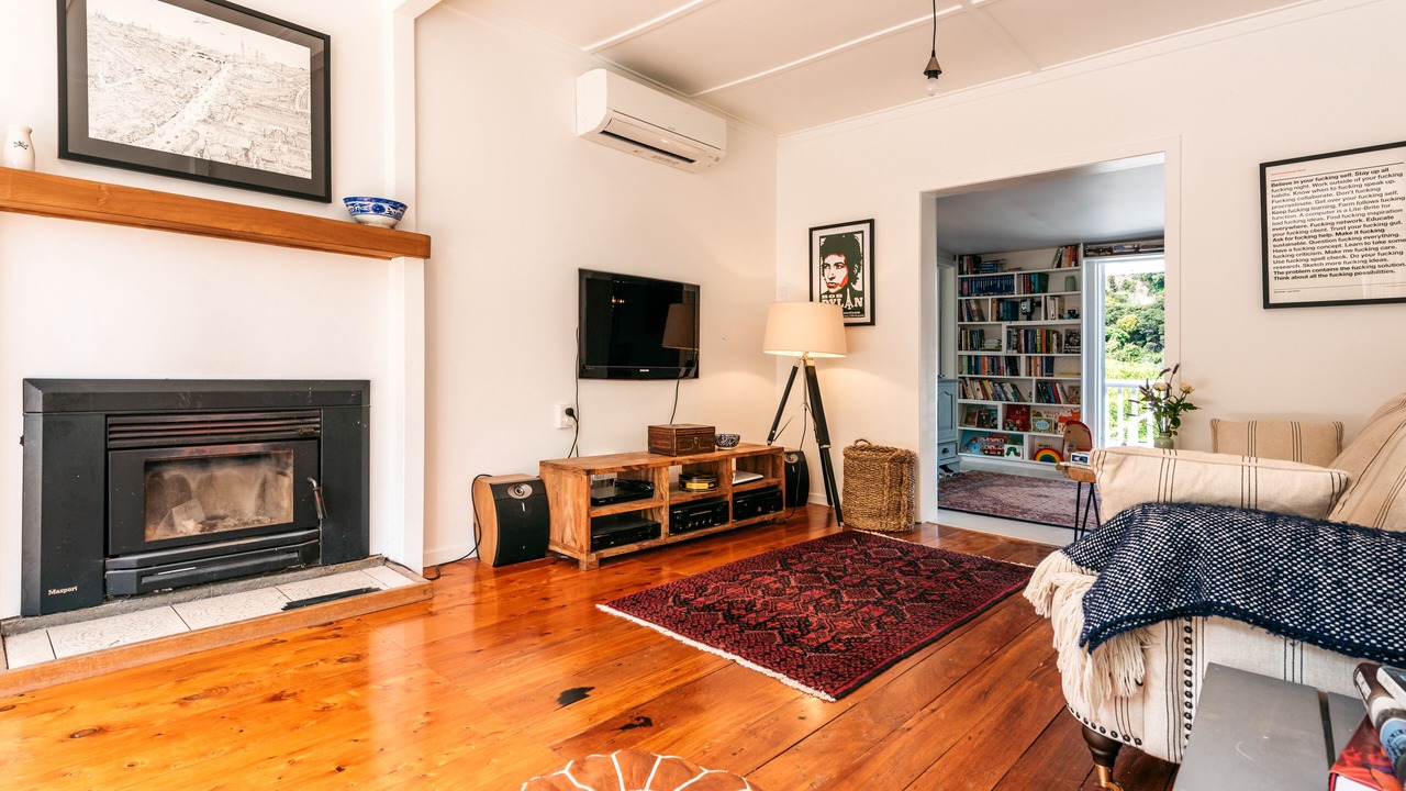 Photo of Livingroom in Surfdale
