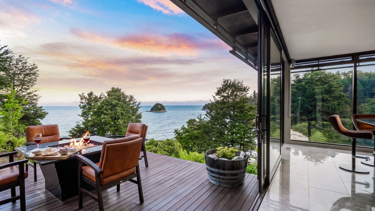 Photo of Others in Ngaio Bay
