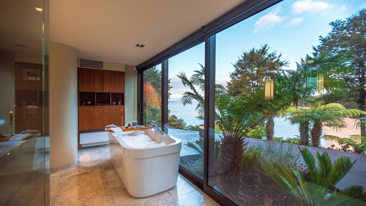 Photo of Bathroom in Ngaio Bay