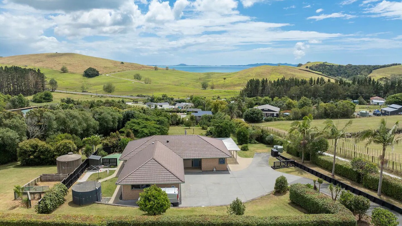 Photo of Outdoor in Doubtless Bay