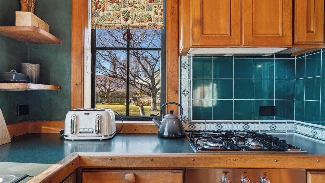 Photo of Kitchen in Albert Town