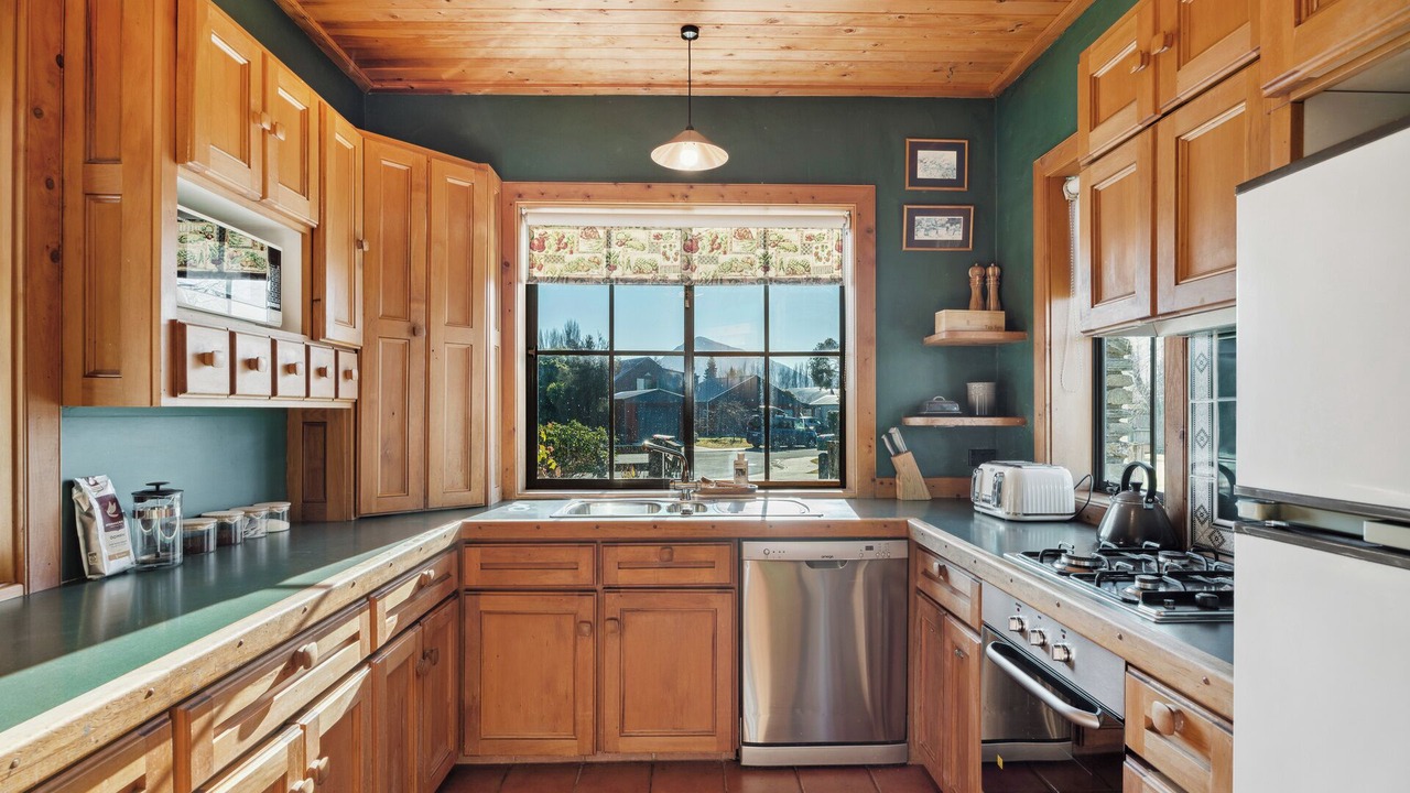 Photo of Kitchen in Albert Town