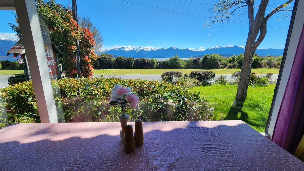 Photo of Livingroom in Manapouri