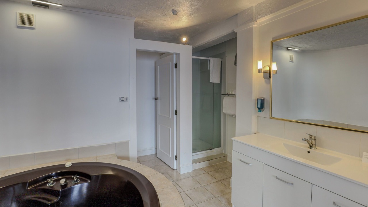 Photo of Bathroom in Fenton Street