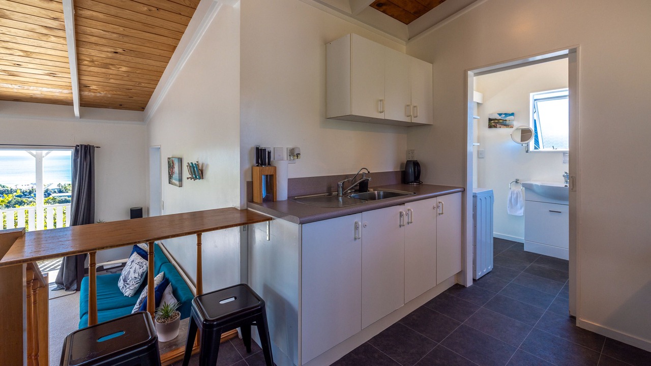 Photo of Kitchen in Onetangi