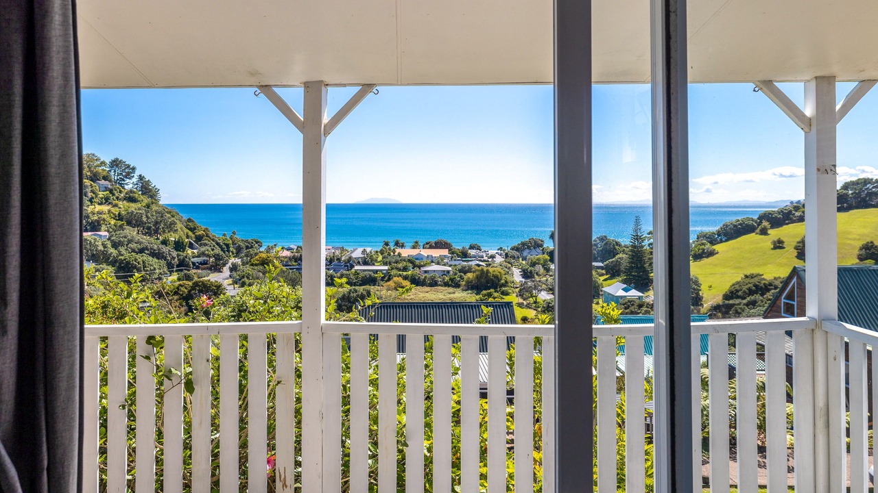 Photo of Patio Balcony in Onetangi