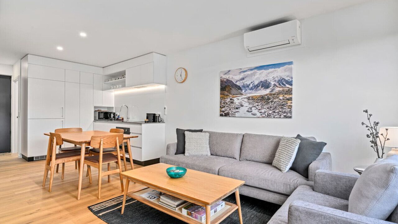 Photo of Livingroom in Albert Town