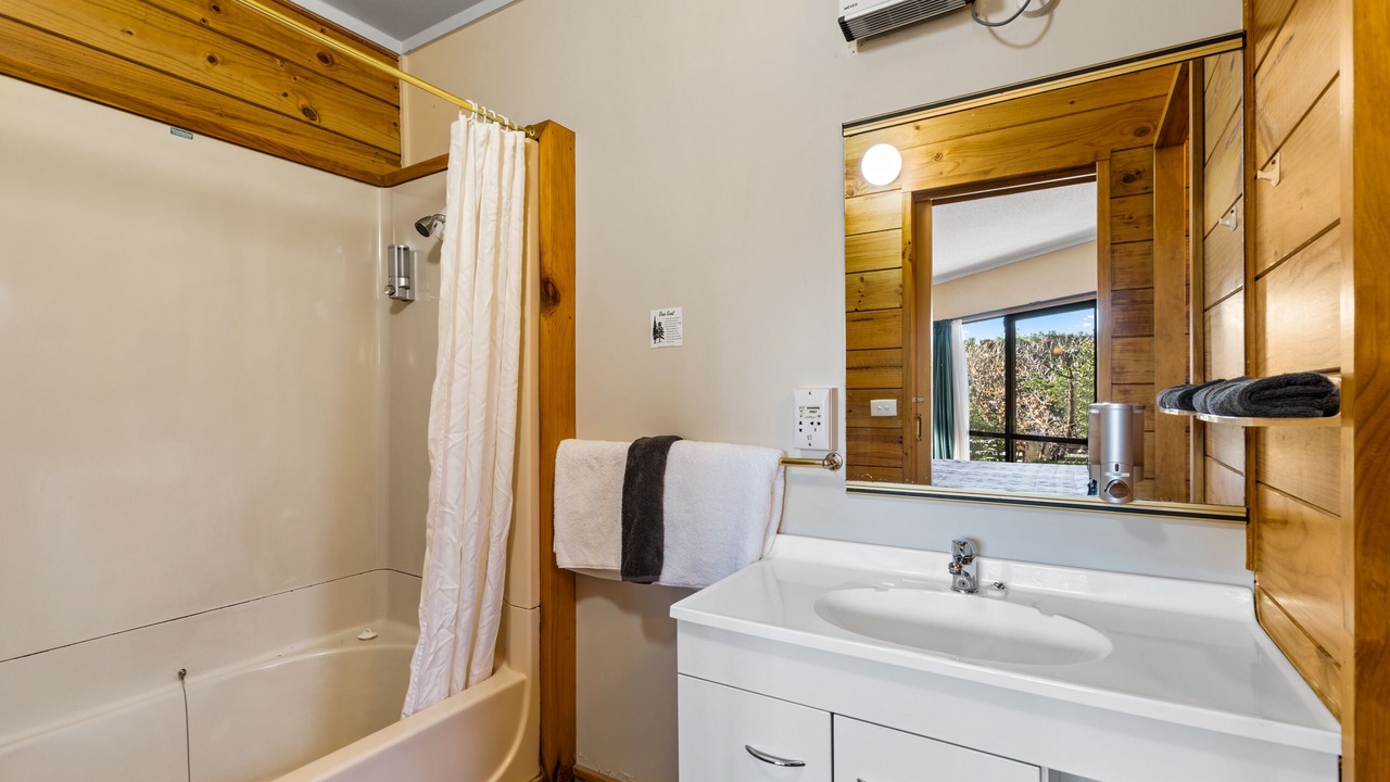 Photo of Bathroom in Wanaka