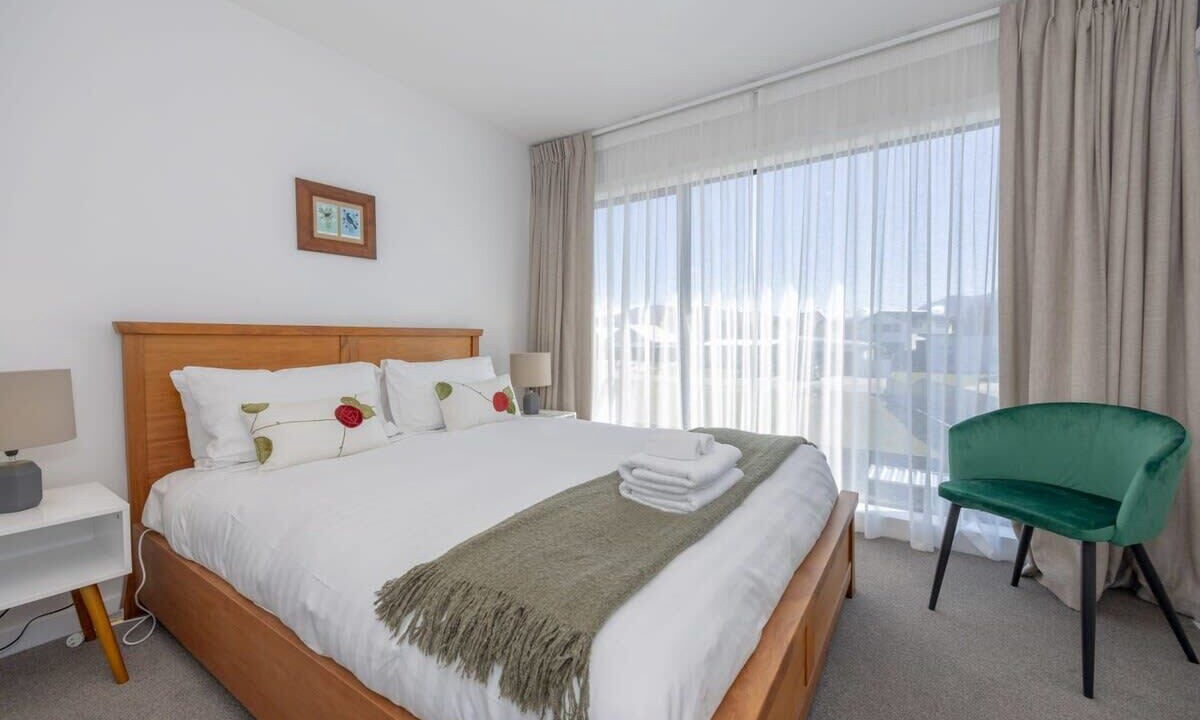 Photo of Bedroom in Albert Town