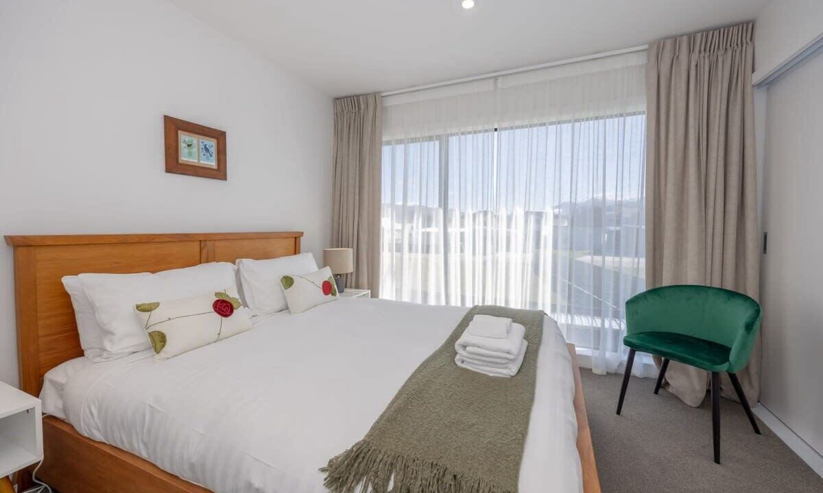 Photo of Bedroom in Albert Town