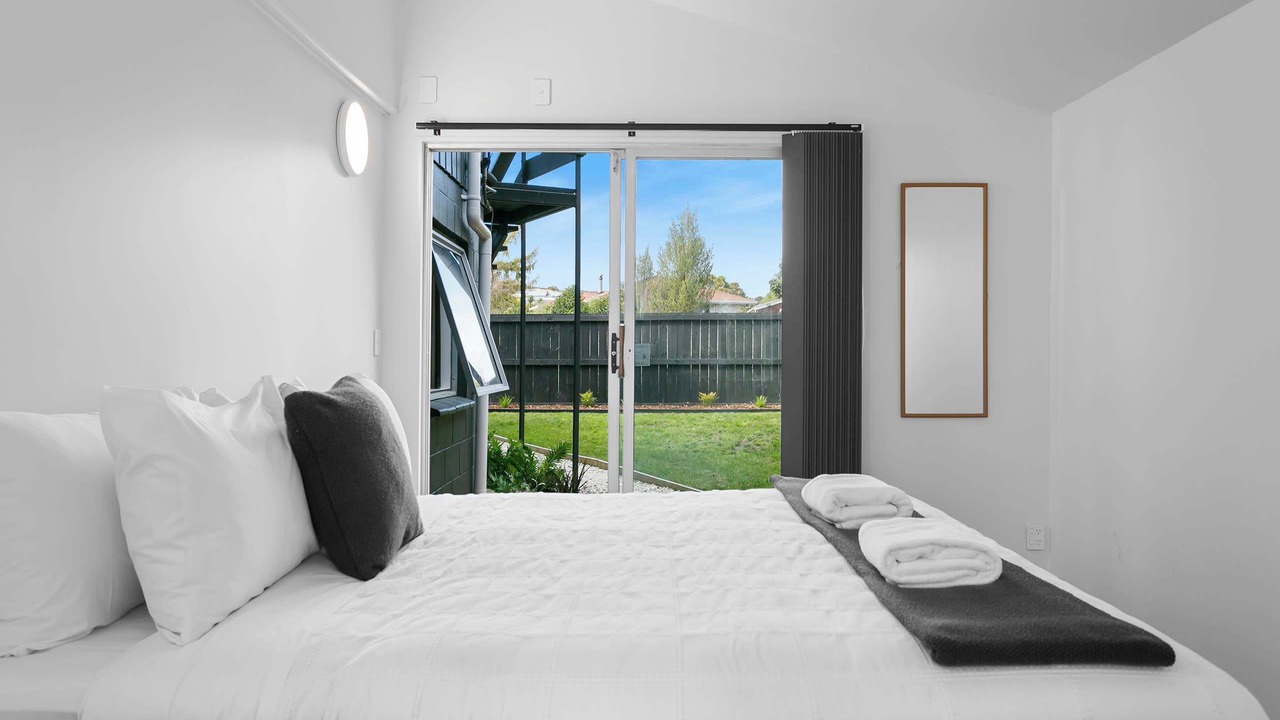 Photo of Bedroom in Two Mile Bay