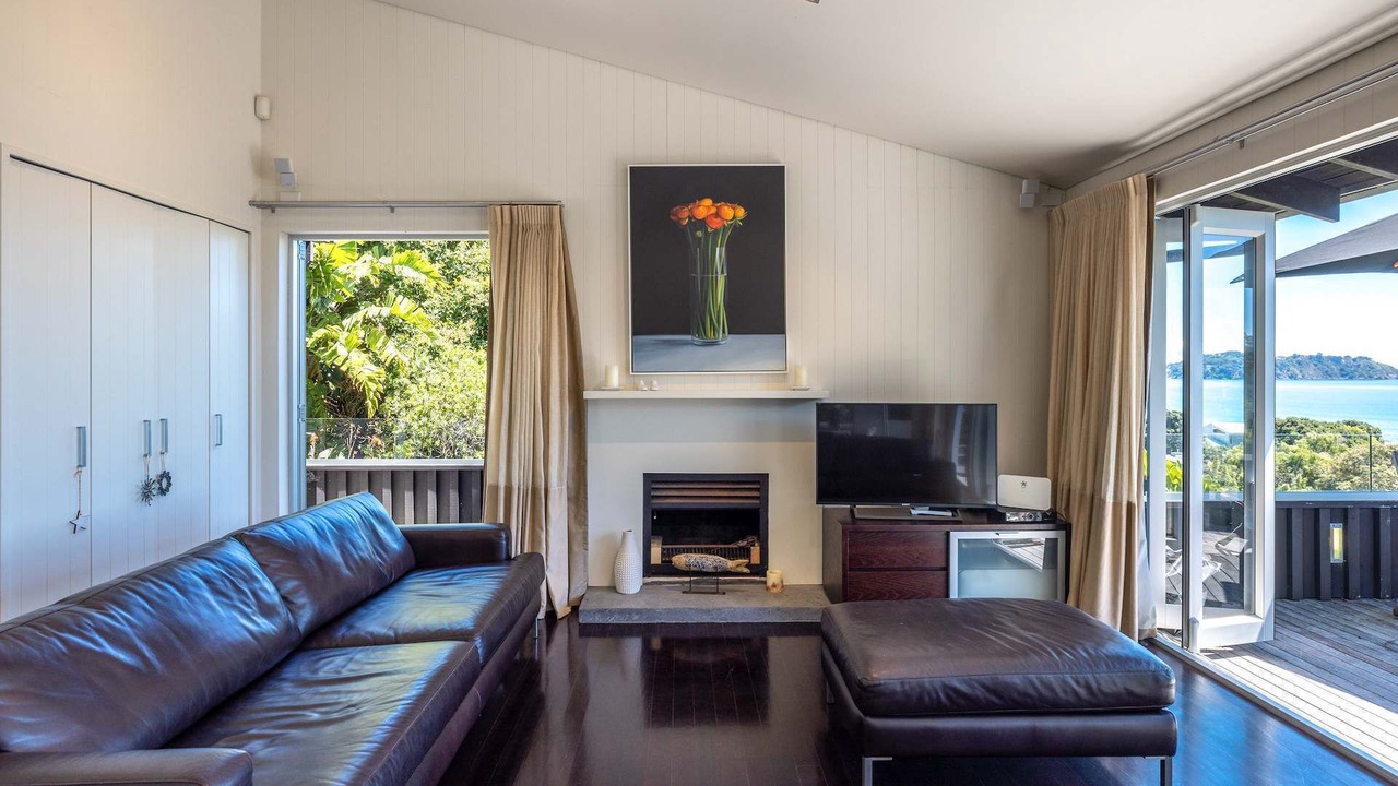 Photo of Livingroom in Onetangi