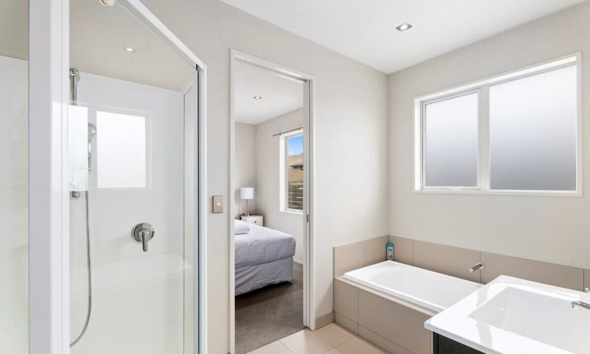 Photo of Bathroom in Wanaka