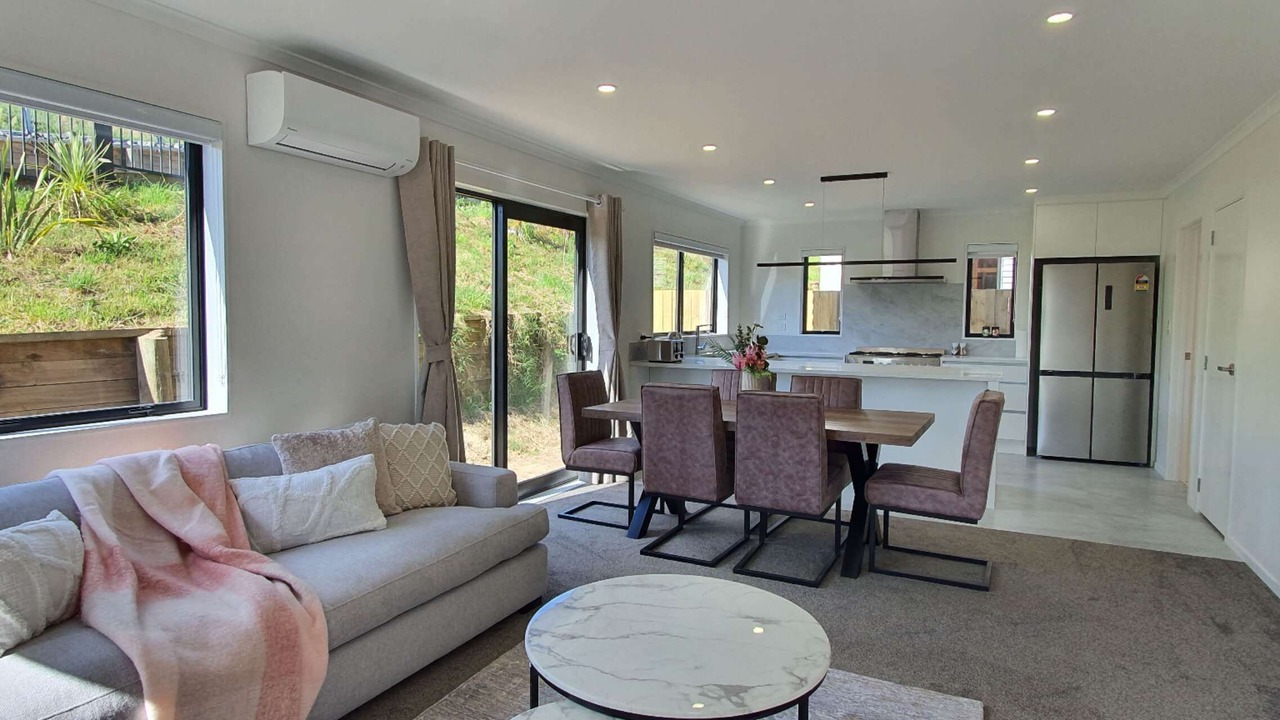 Photo of Livingroom in Hamilton