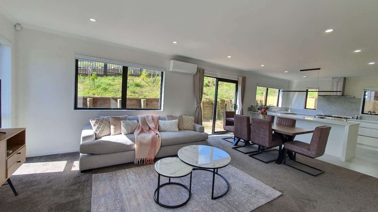 Photo of Livingroom in Hamilton