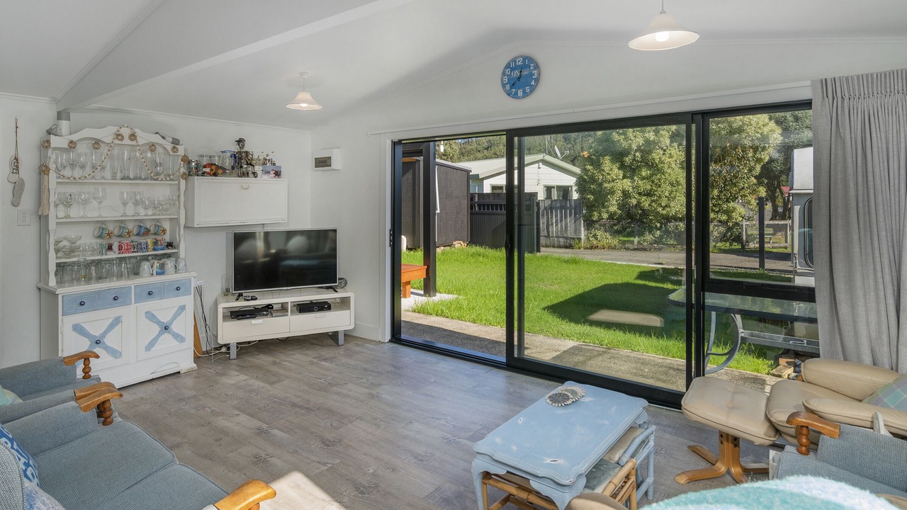 Photo of Livingroom in Whangamata