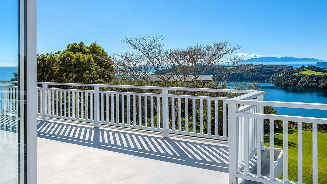 Photo of Patio Balcony in Waiheke Island