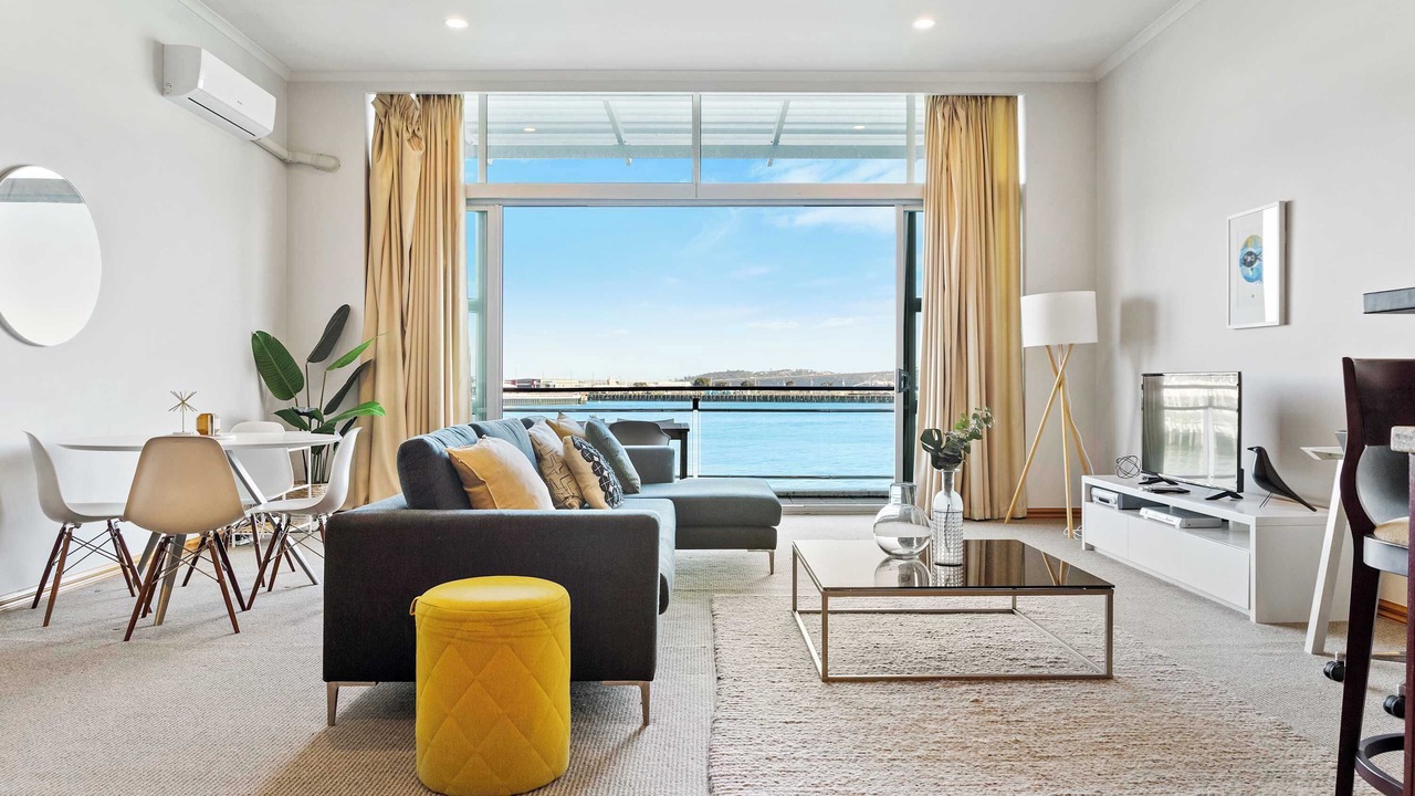 Photo of Livingroom in Auckland Central Business District