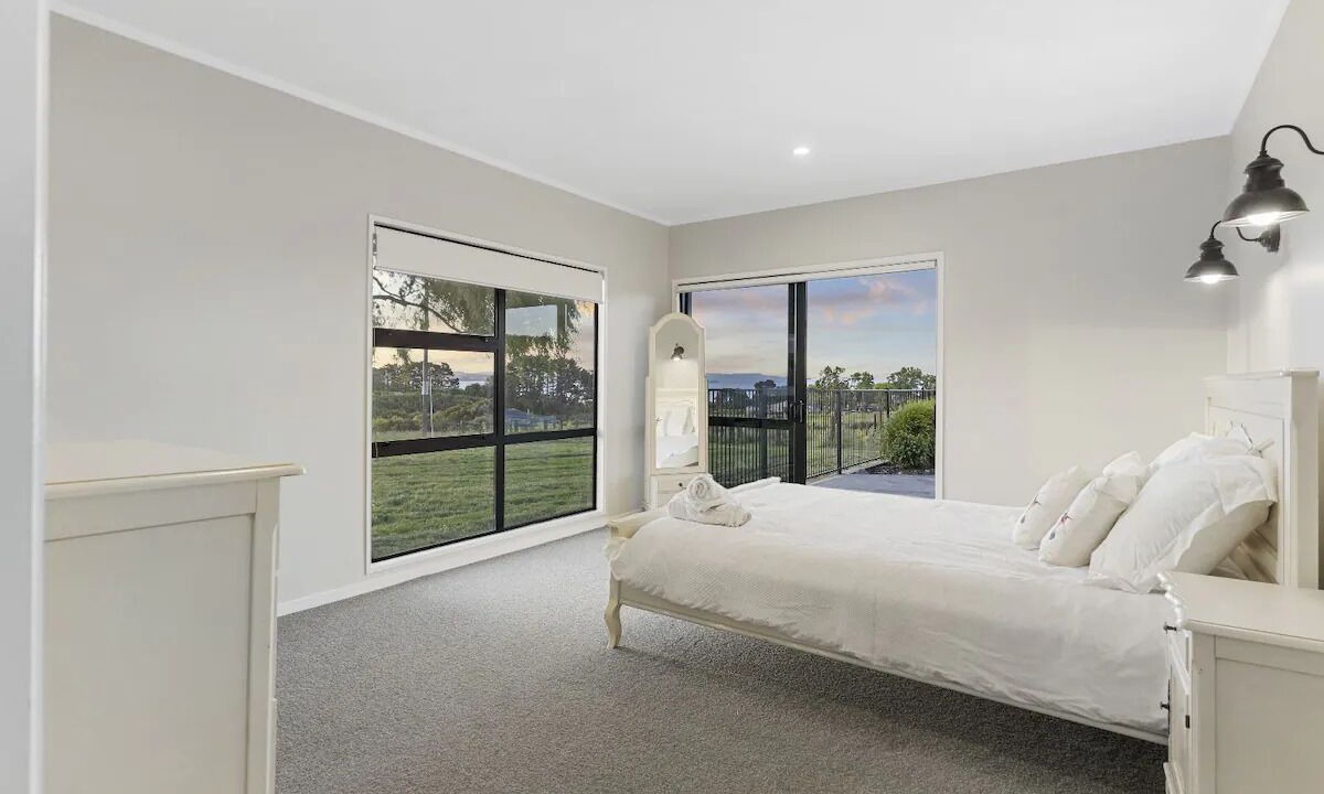 Photo of Bedroom in Clarks Beach
