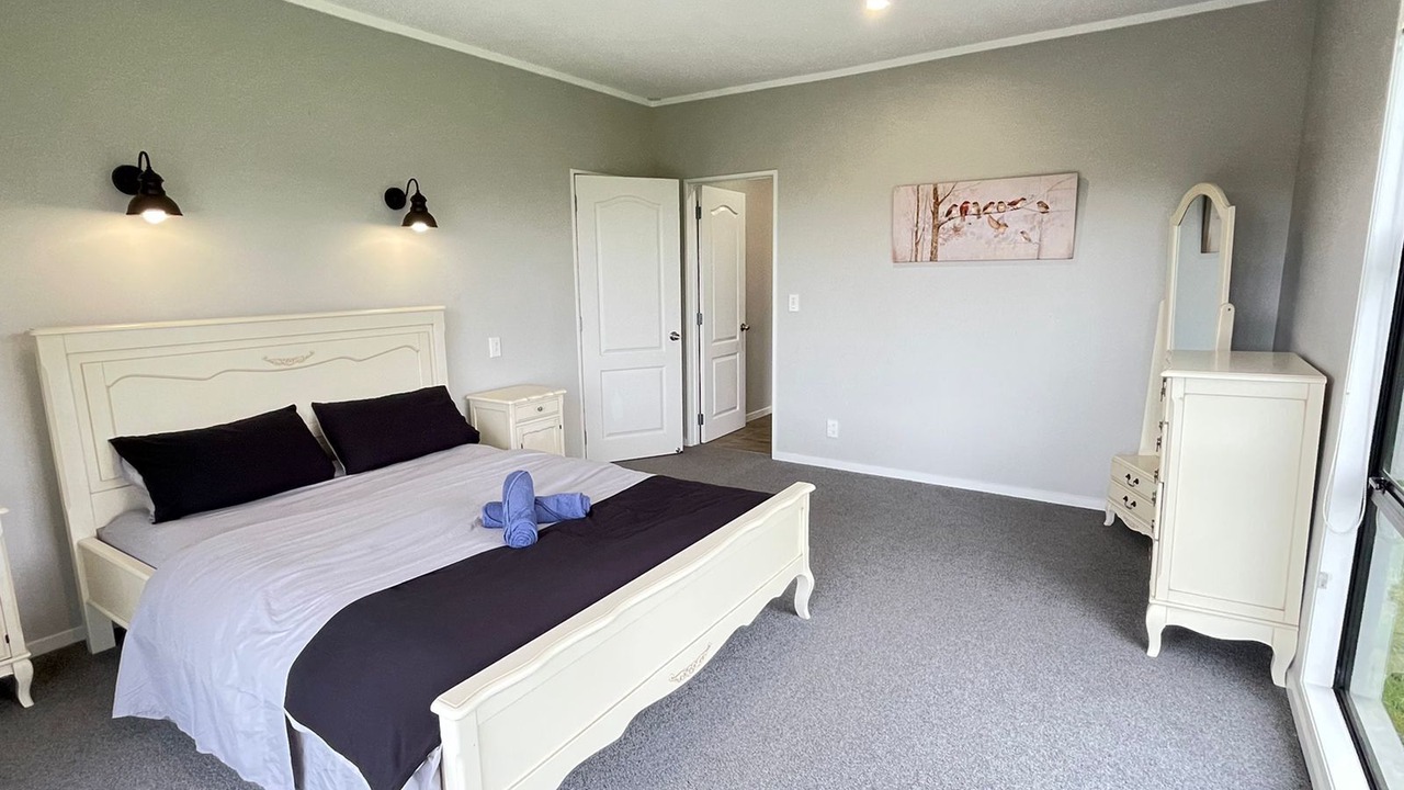 Photo of Bedroom in Clarks Beach