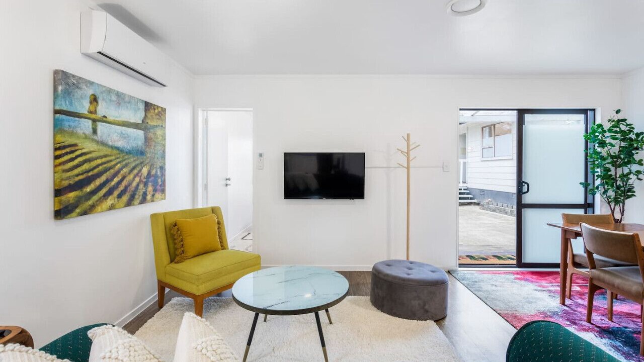 Photo of Livingroom in Clover Park