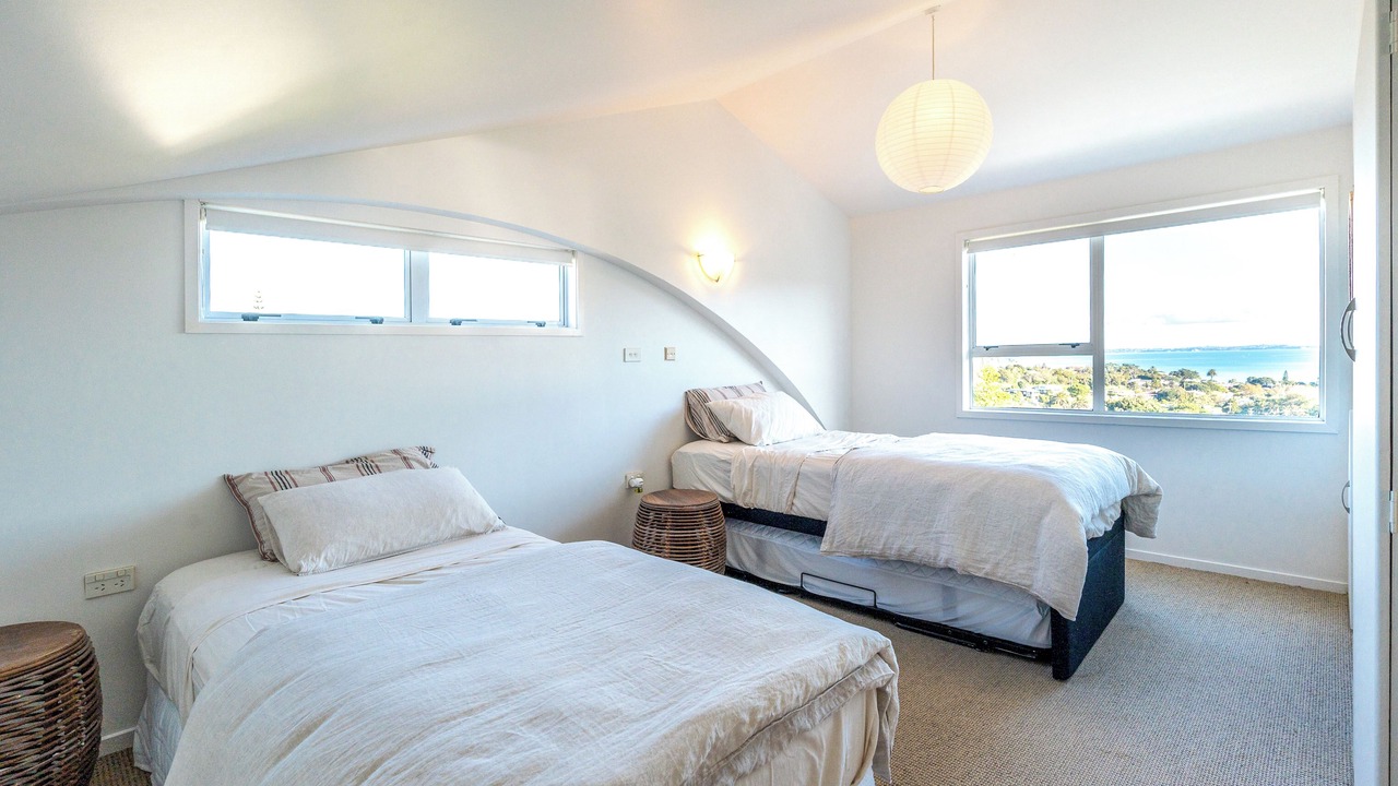 Photo of Bedroom in Surfdale