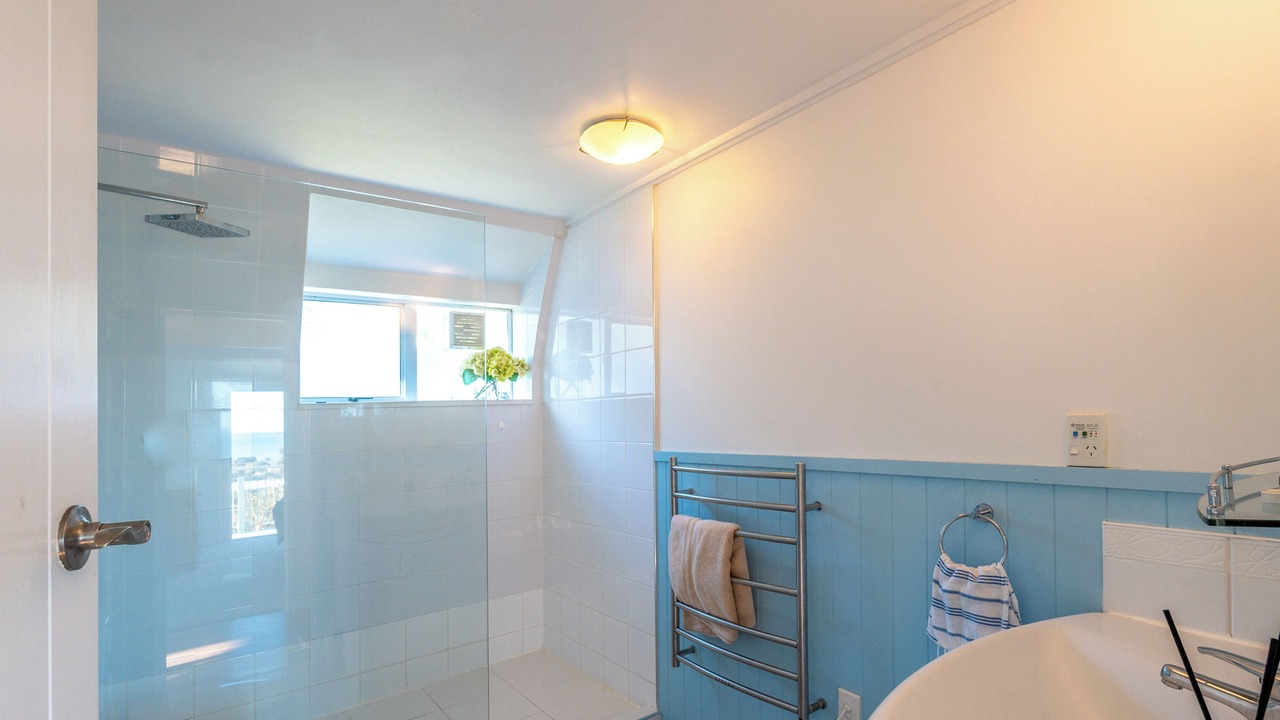 Photo of Bathroom in Surfdale