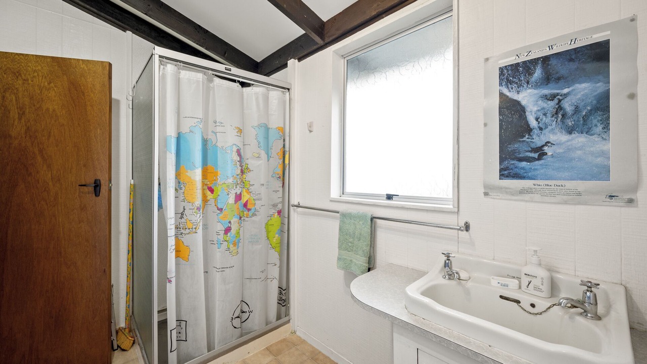 Photo of Bathroom in Pokura Pa