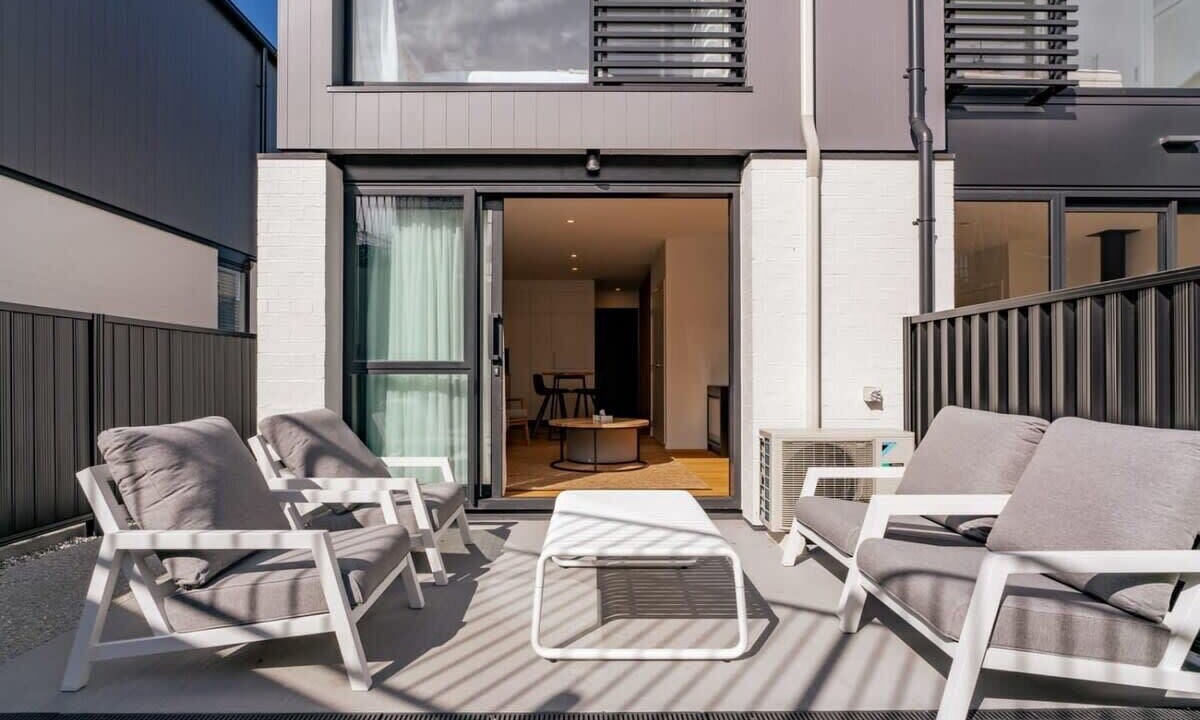 Photo of Patio Balcony in Albert Town