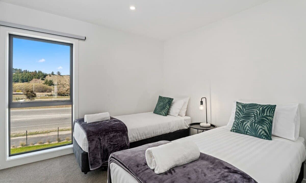 Photo of Bedroom in Albert Town