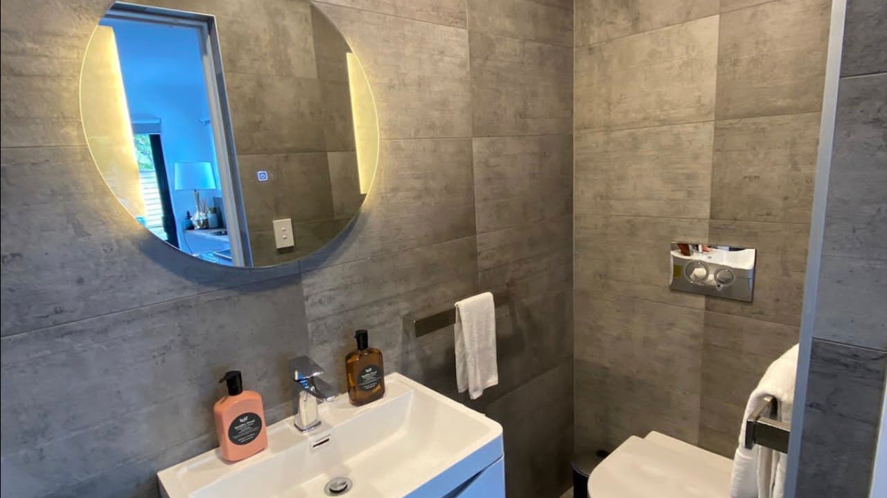 Photo of Bathroom in Greenlane - Ellerslie