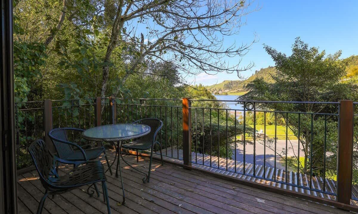 Photo of Patio Balcony in Lake Okareka