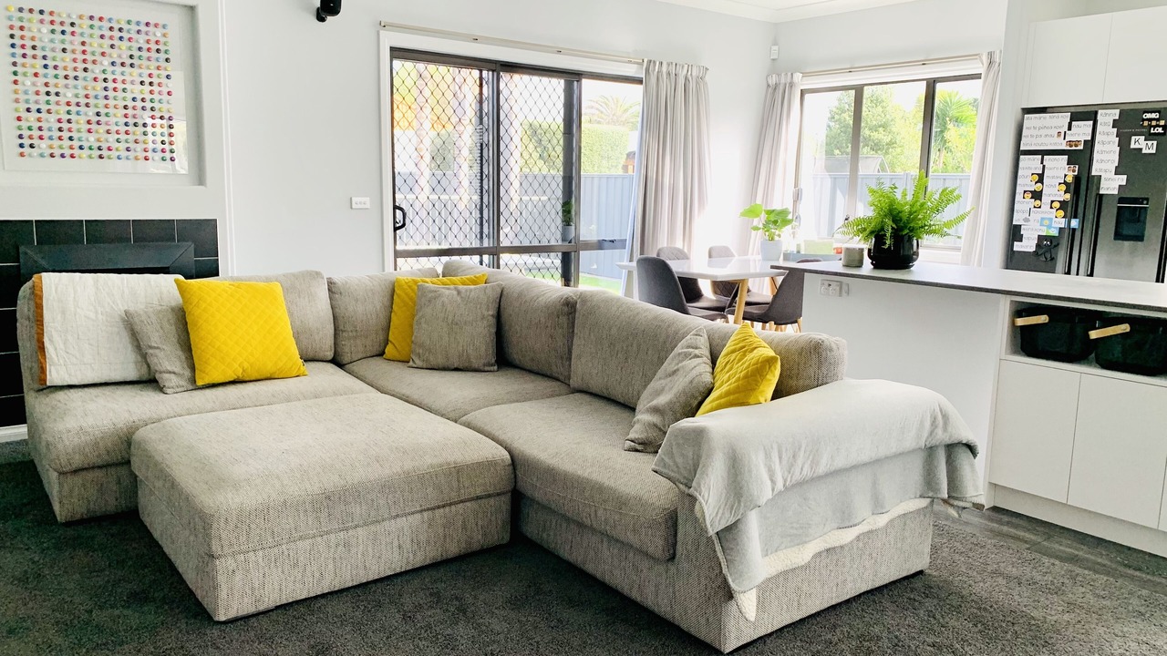 Photo of Livingroom in Clive
