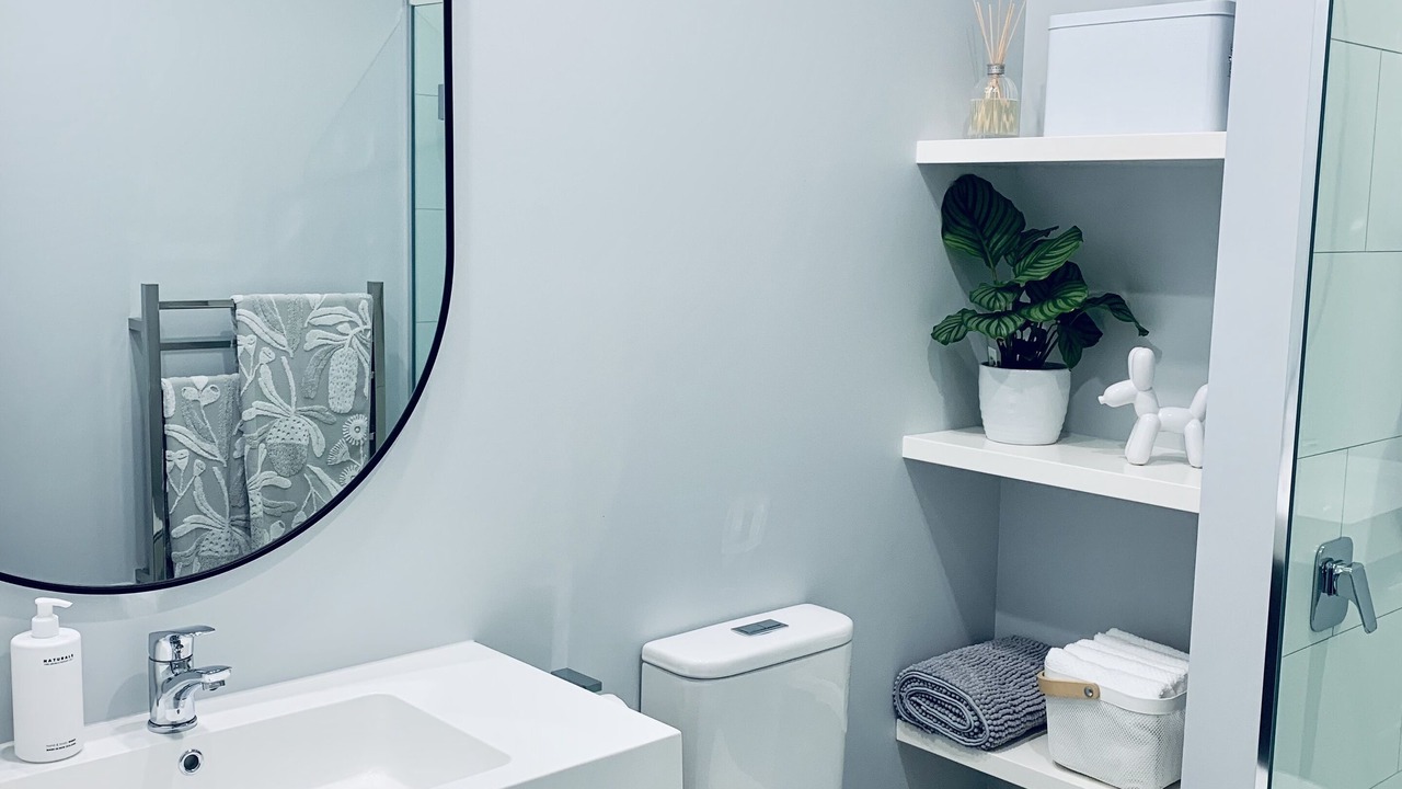 Photo of Bathroom in Clive