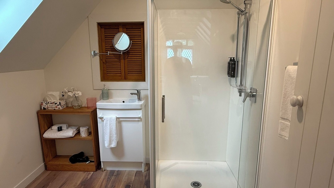Photo of Bathroom in Linwood