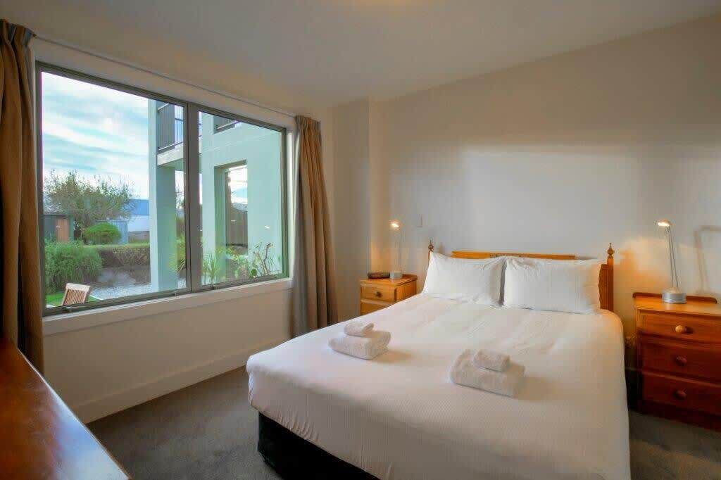 Photo of Bedroom in Albert Town