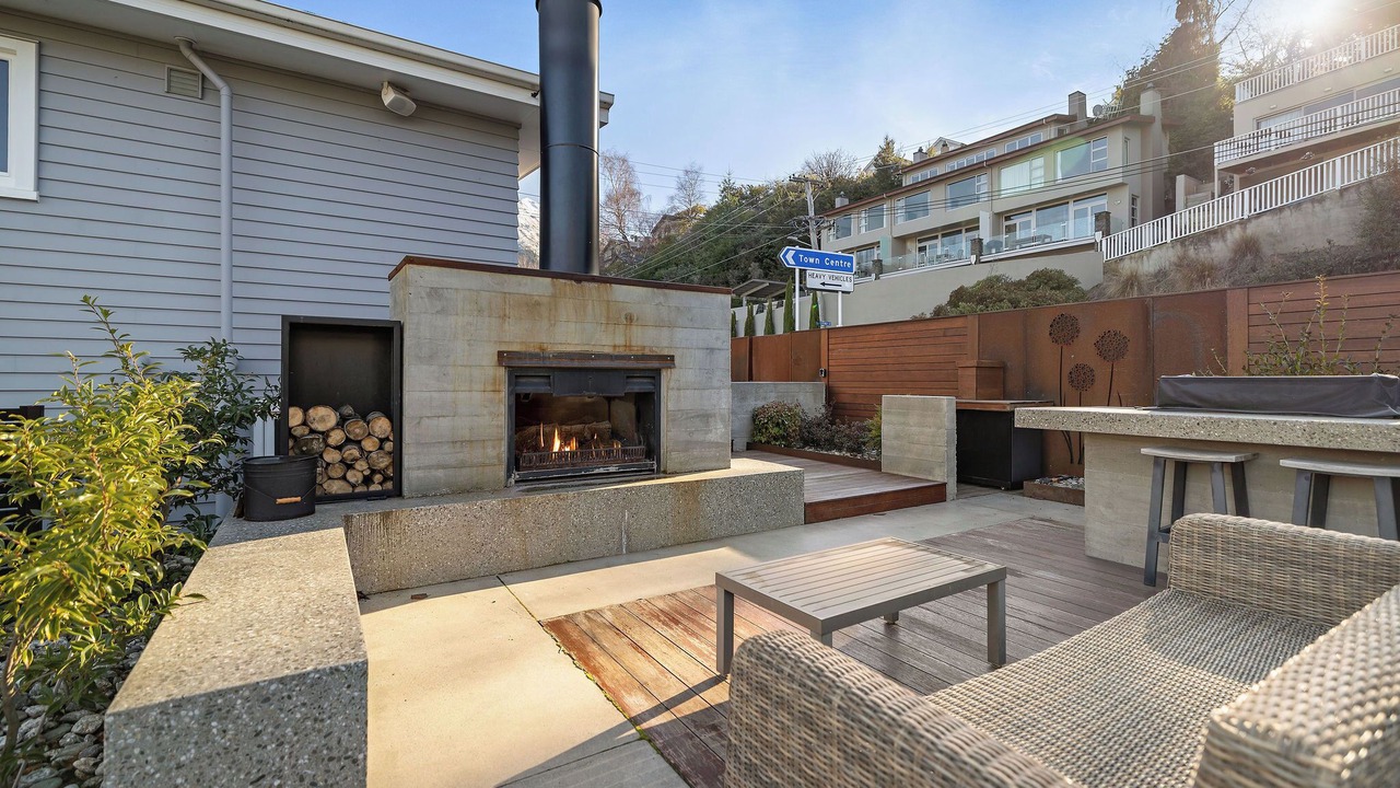 Photo of Patio Balcony in Queenstown City Centre