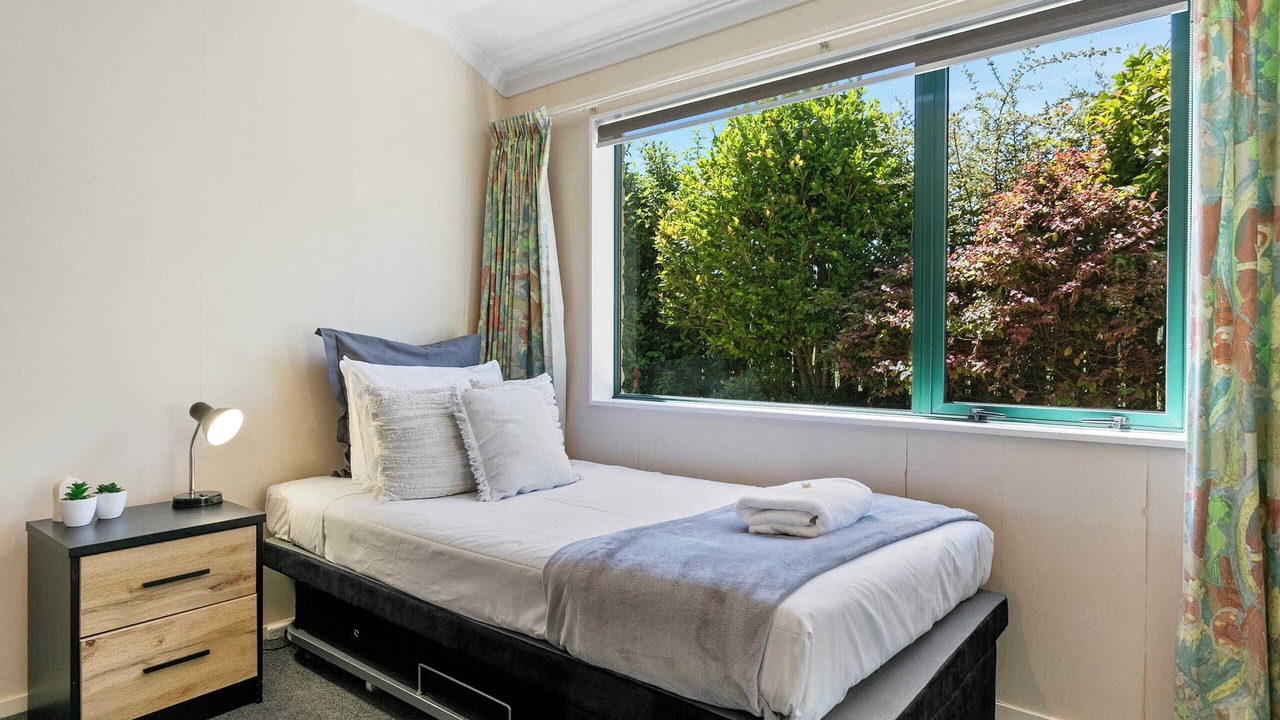Photo of Bedroom in Waipahihi