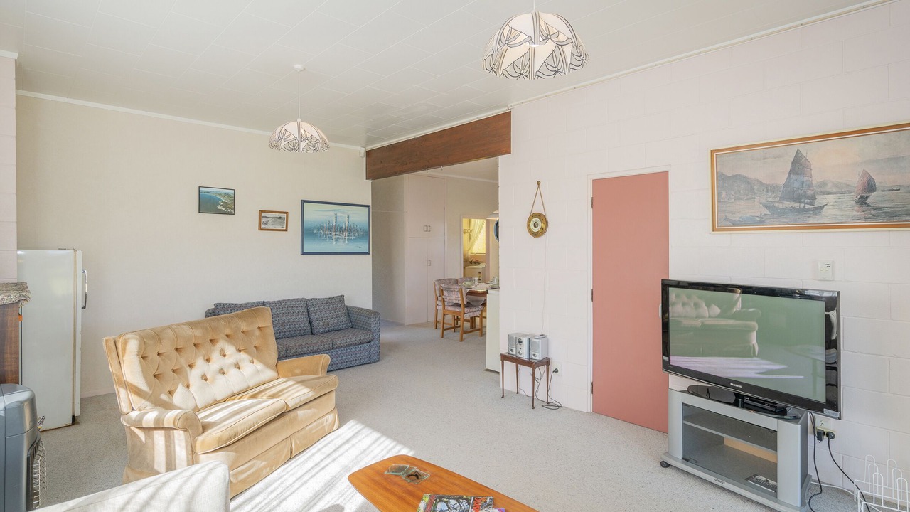 Photo of Livingroom in Cooks Beach