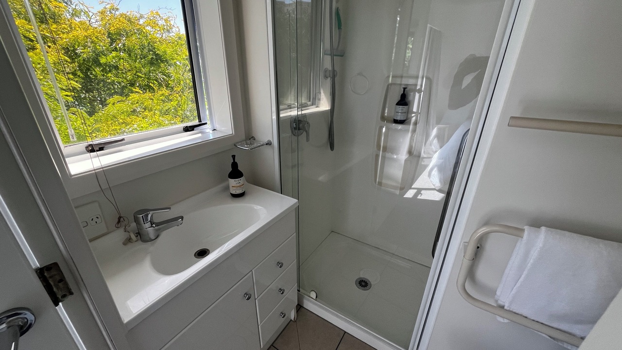 Photo of Bathroom in Stepneyville