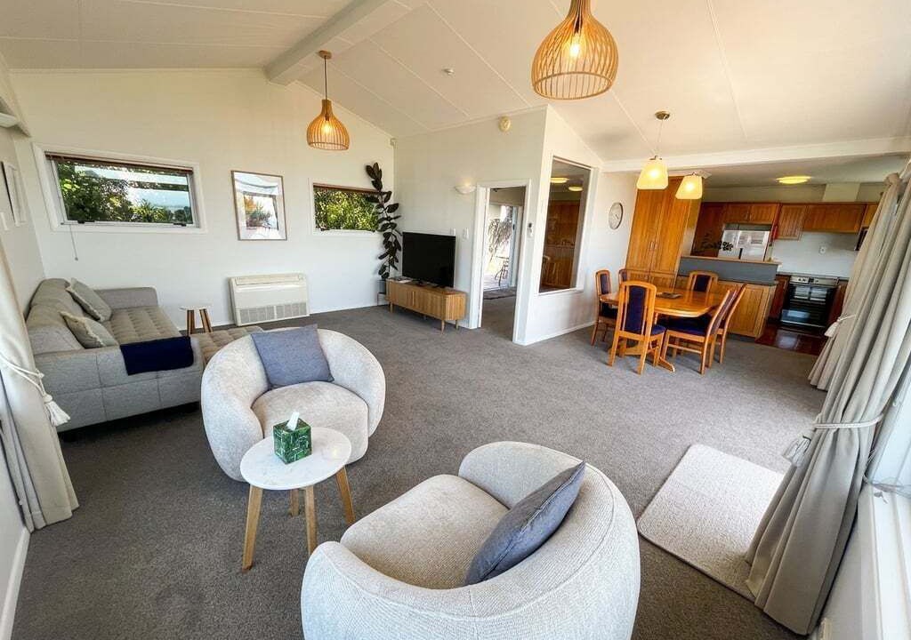 Photo of Livingroom in Stepneyville