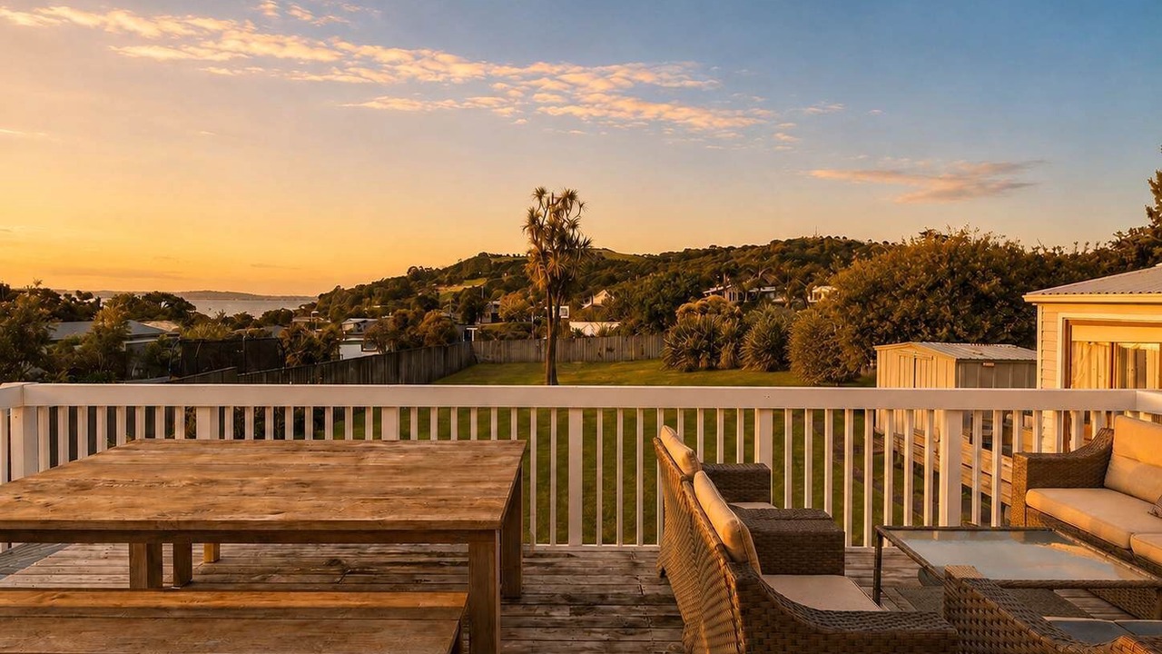 Photo of Patio Balcony in Oneroa