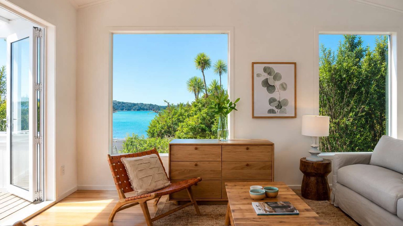 Photo of Livingroom in Surfdale
