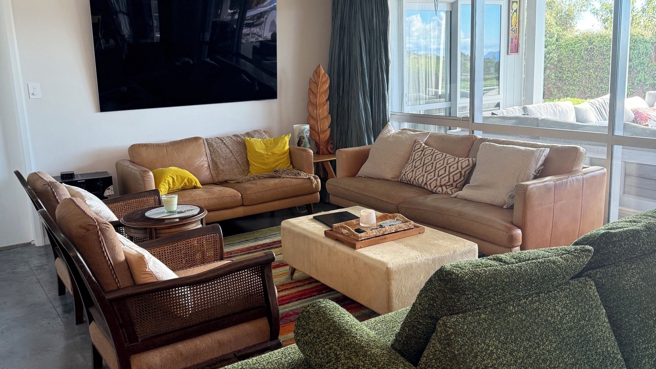 Photo of Livingroom in Langs Beach