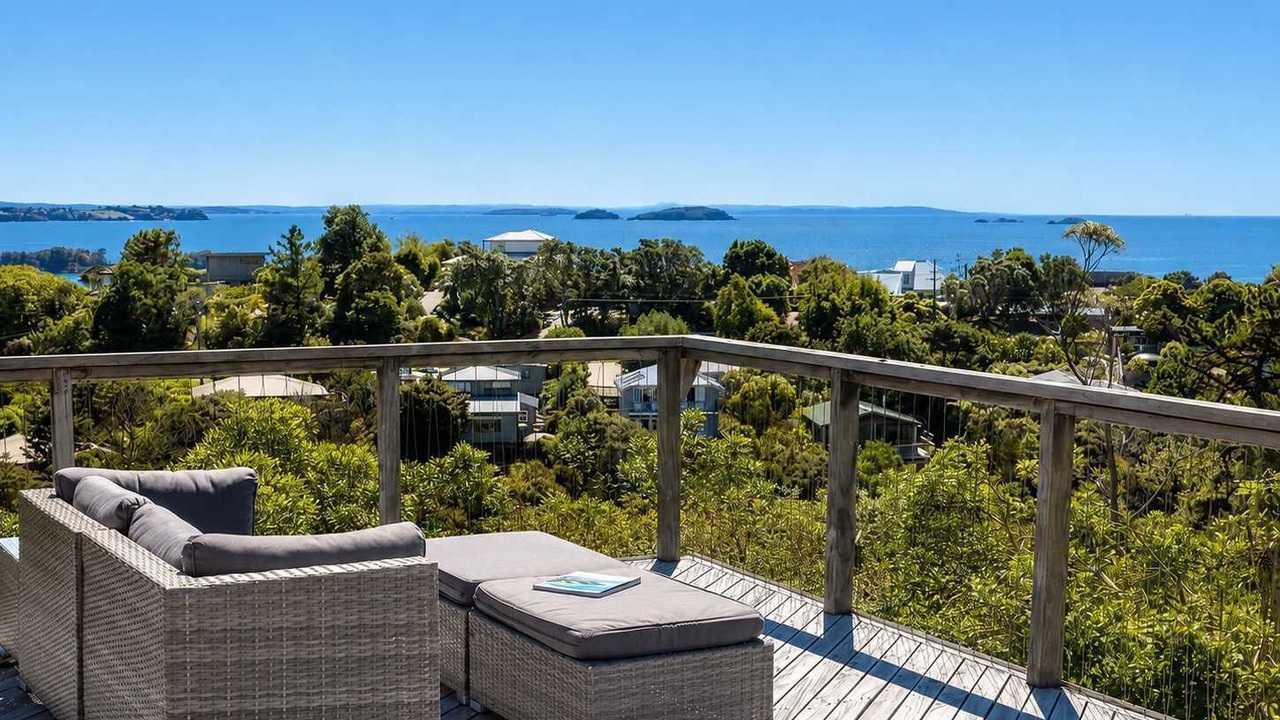 Photo of Patio Balcony in Waiheke Island