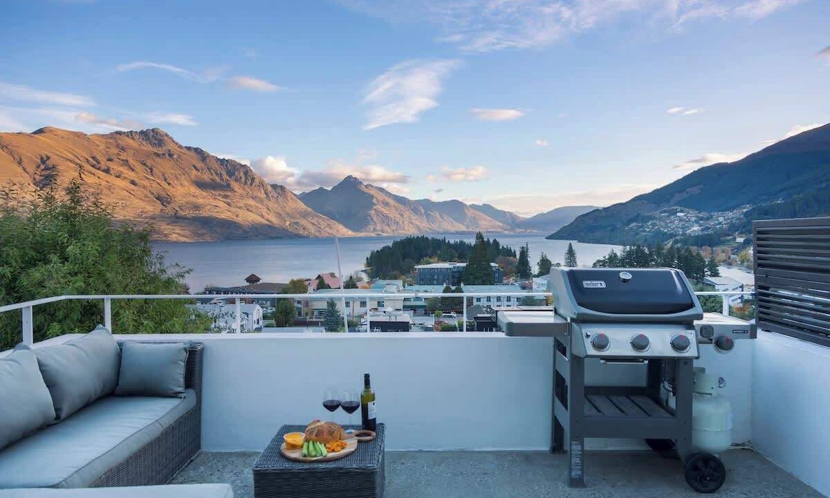 Photo of Patio Balcony in Queenstown City Centre