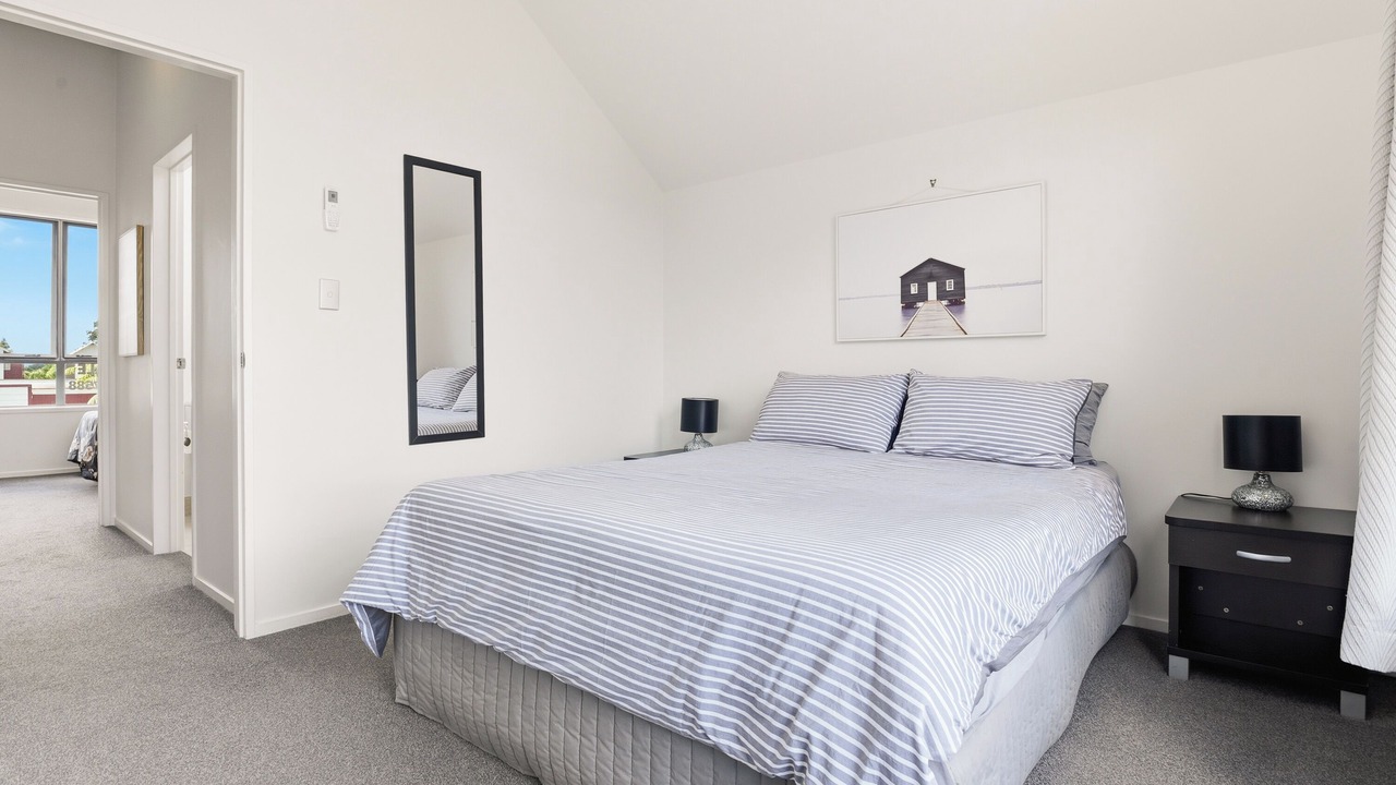 Photo of Bedroom in Mourea