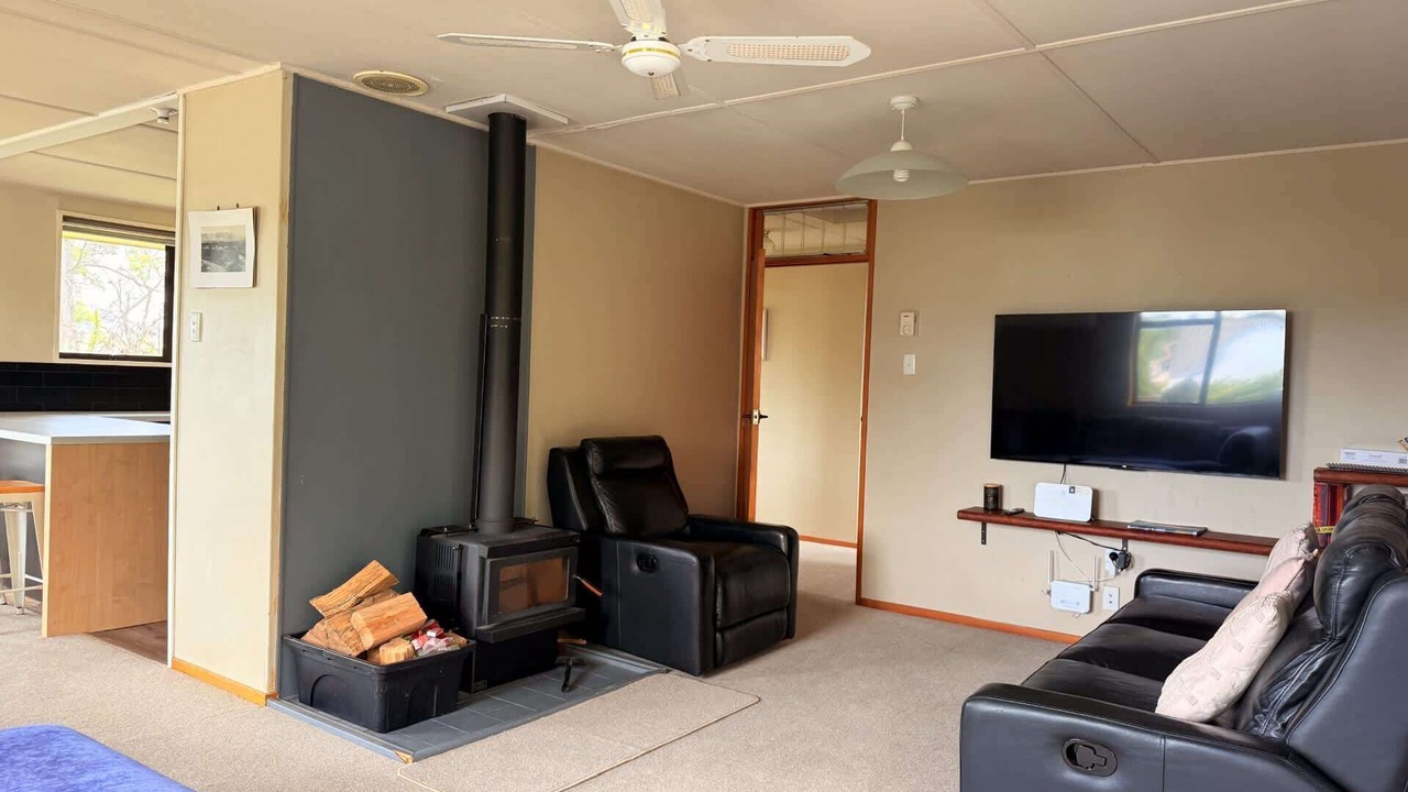 Photo of Livingroom in Lowburn