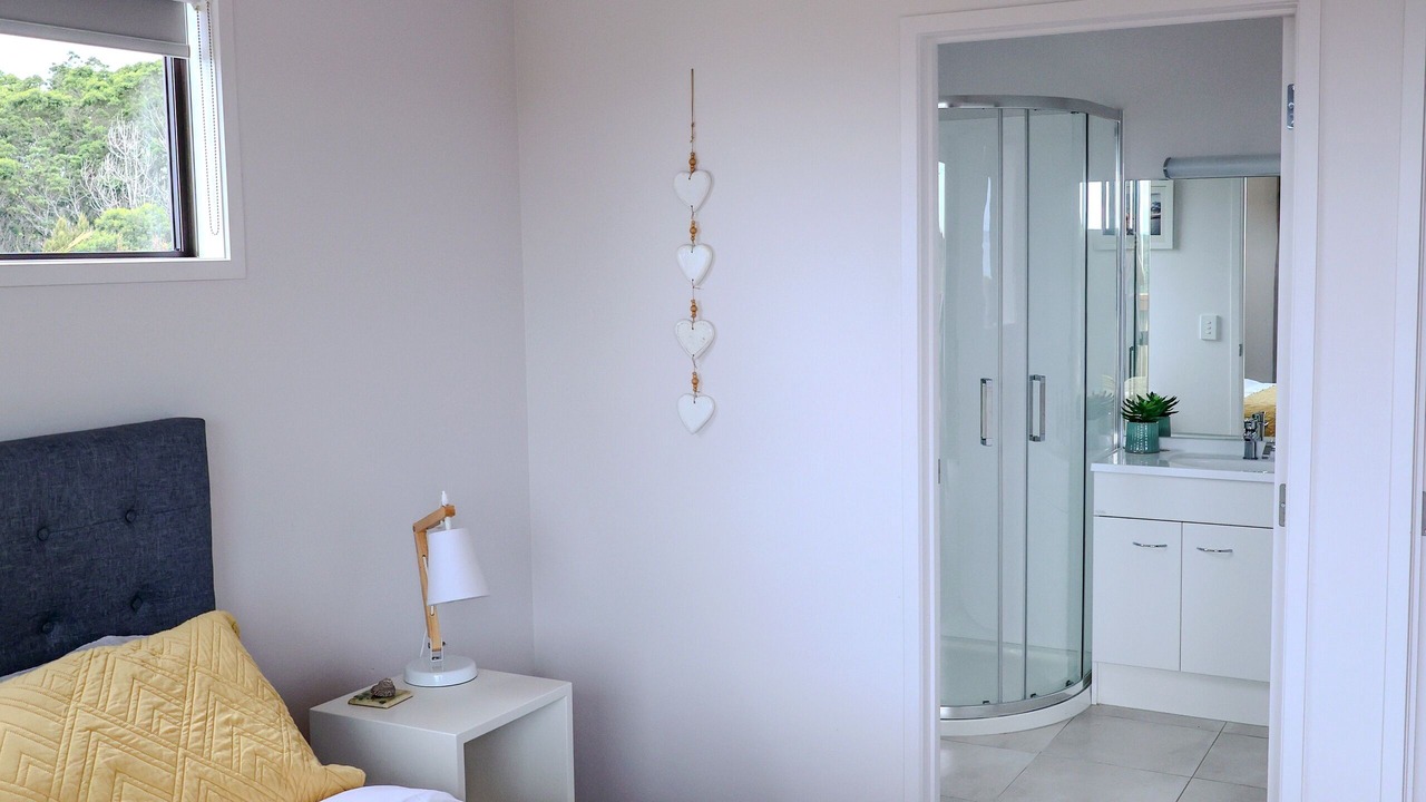 Photo of Bedroom in Cable Bay