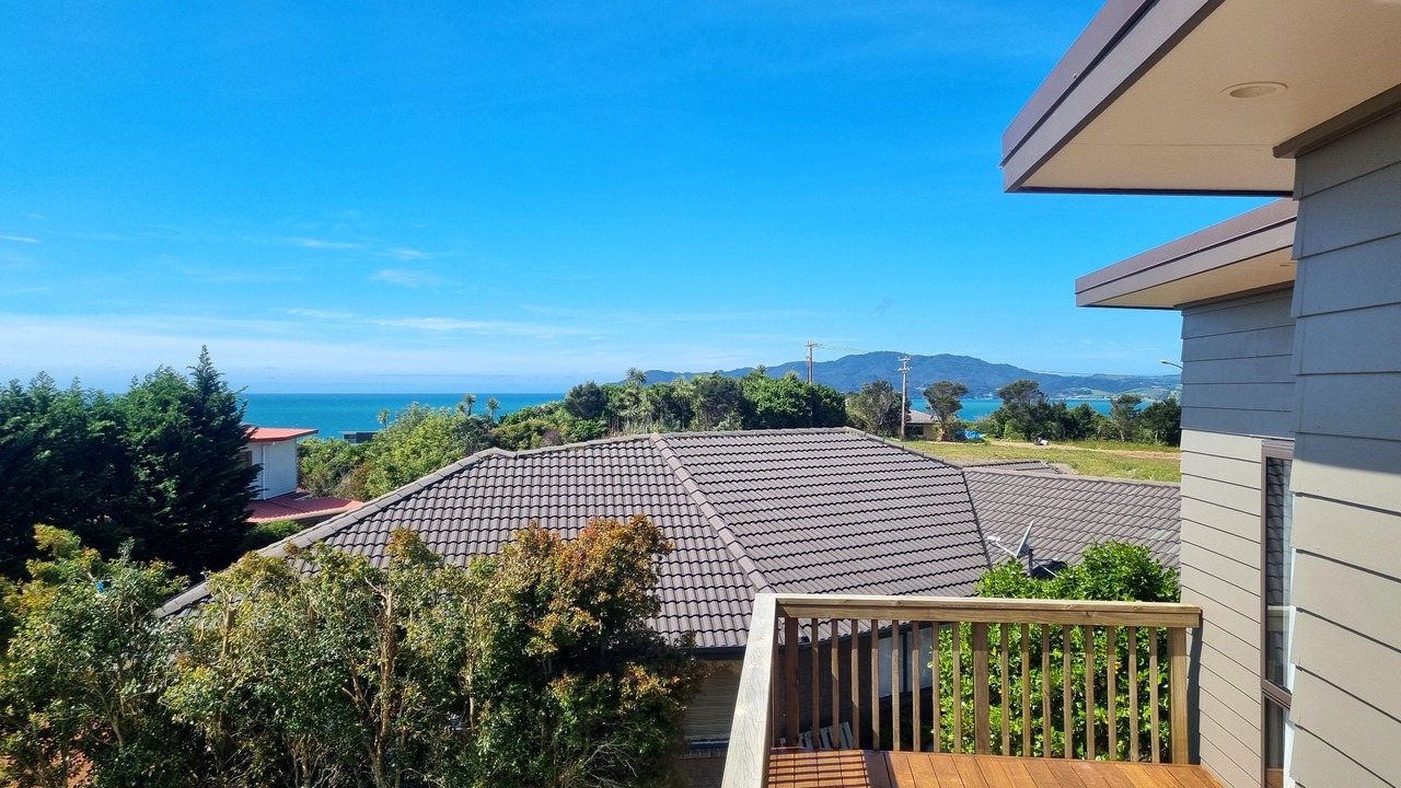 Photo of Patio Balcony in Cable Bay
